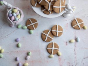 Hot Cross Bun Shortbread